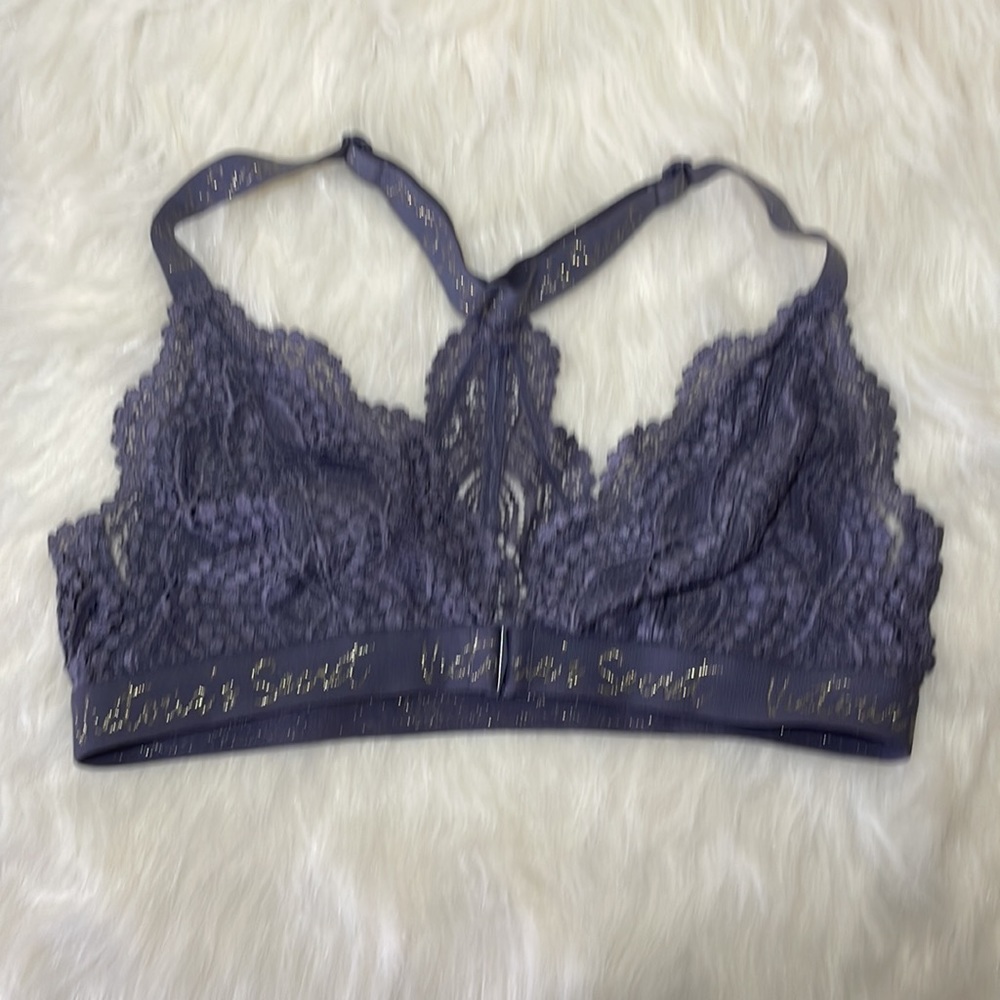 Victoria’s Secret lace bra